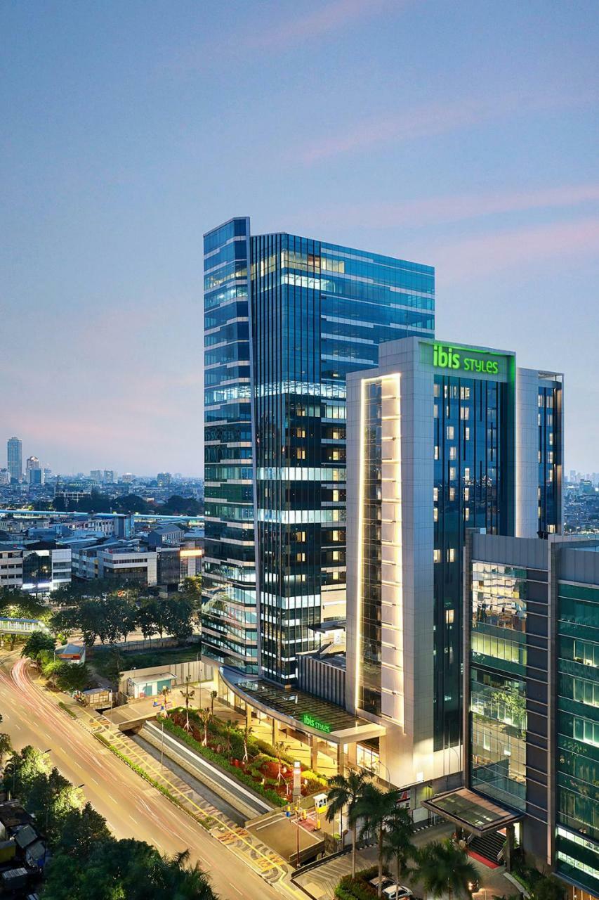 Ibis Styles Jakarta Tanah Abang Esterno foto